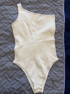 OQQ Woman’s One-Piece Ribbed Asymmetric Tank Bodysuit - Cream